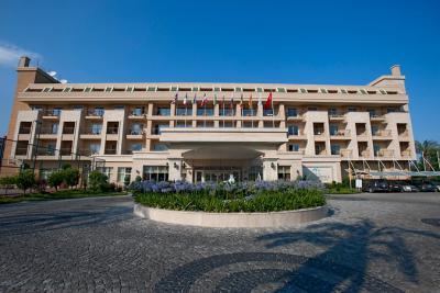 Crystal De Luxe Resort
