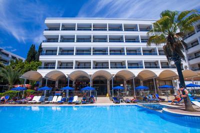 Hotel Kaya Maris