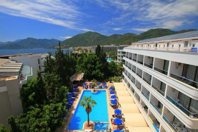 Hotel Kaya Maris