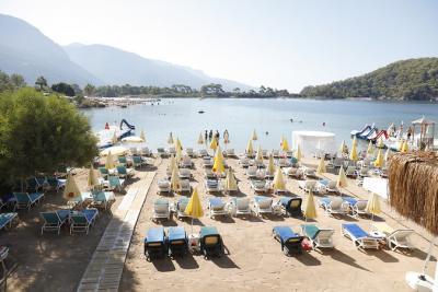 Golden Life Heights Delux Suit Hotel