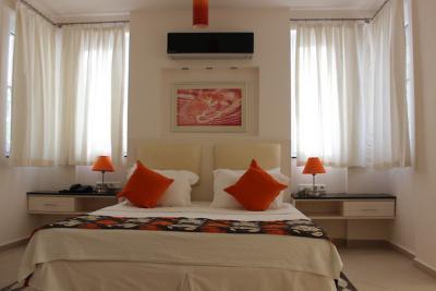 Golden Life Heights Delux Suit Hotel