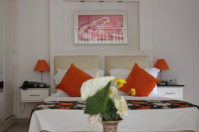 Golden Life Heights Delux Suit Hotel