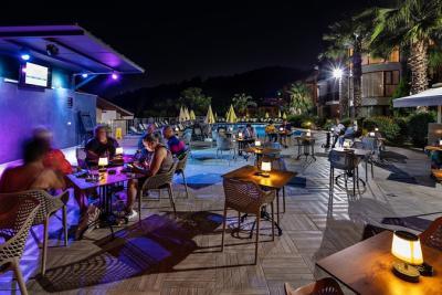 Golden Life Heights Delux Suit Hotel