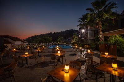 Golden Life Heights Delux Suit Hotel