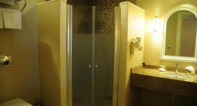 Han Deluxe Hotel