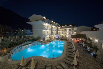 Montebello Deluxe