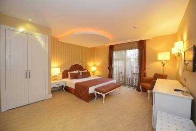 Han Deluxe Hotel