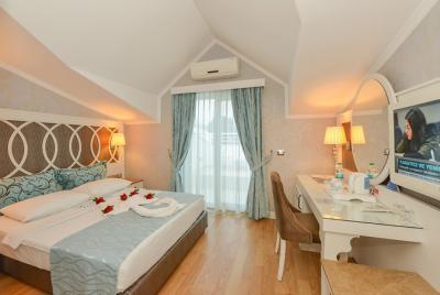 Ocean Blue High Class Hotel & Spa