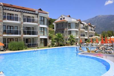 Golden Life Heights Delux Suit Hotel