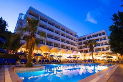 Hotel Kaya Maris