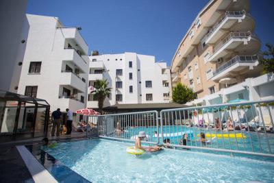 Tuntas Beach Hotel Altinkum
