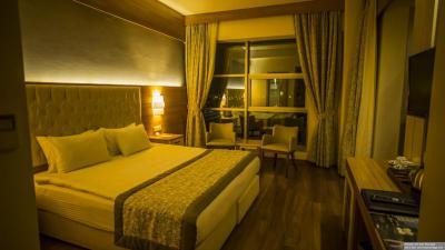 Parion Hotel