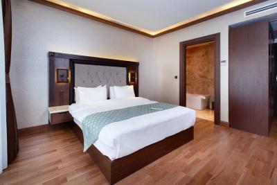 Sera Lake Resort Hotel
