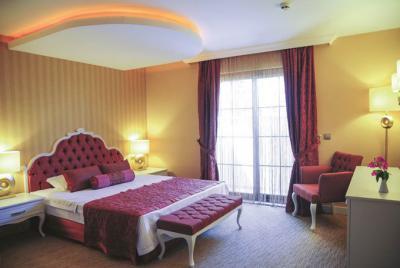 Han Deluxe Hotel