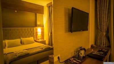 Parion Hotel
