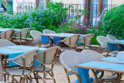 Yel Holiday Resort Hotel